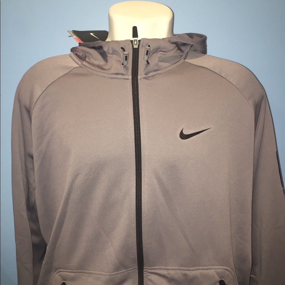 Nike Therma-Fit Hoodie